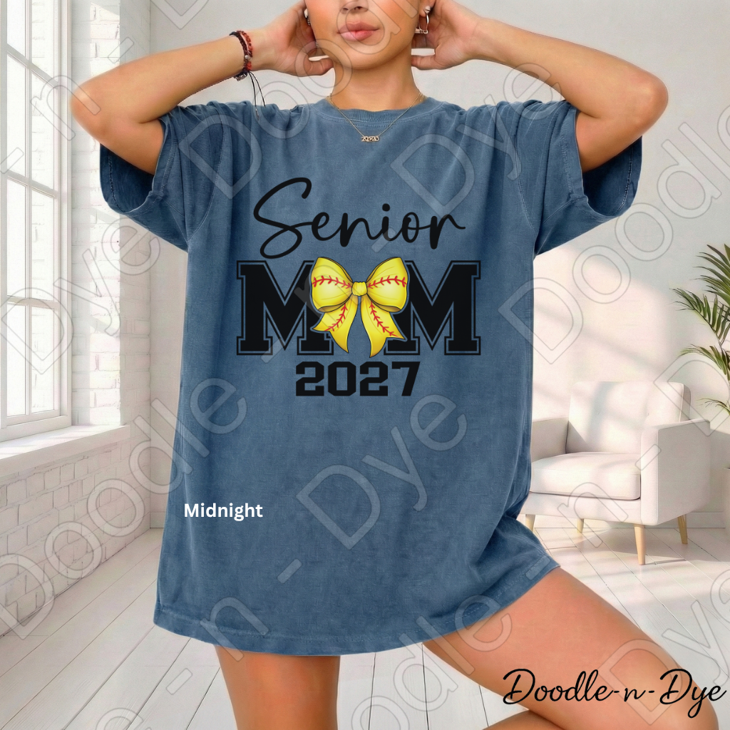 Senior 2027 Mom Comfort Colors Tee, Class of 2027 Mom Shirt, Graduation Mom T-Shirt