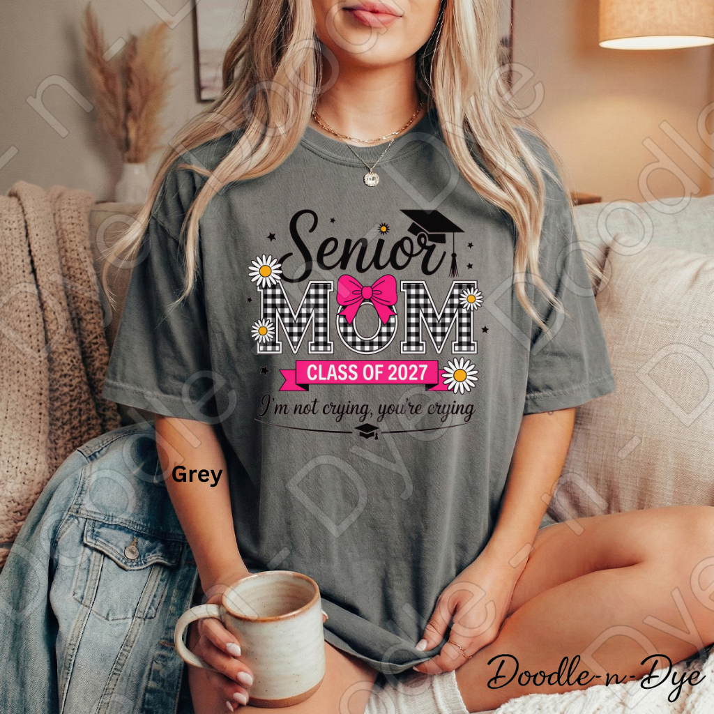 Senior Mom Comfort Colors Tee, Class of 2027 Mom Shirt, Mom Life Graduation T-Shirt, Gift for Her