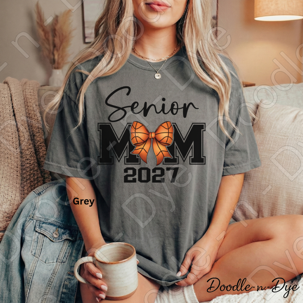 Senior 2027 Mom Comfort Colors Tee, Class of 2027 Mom Shirt, Graduation Mom Tee