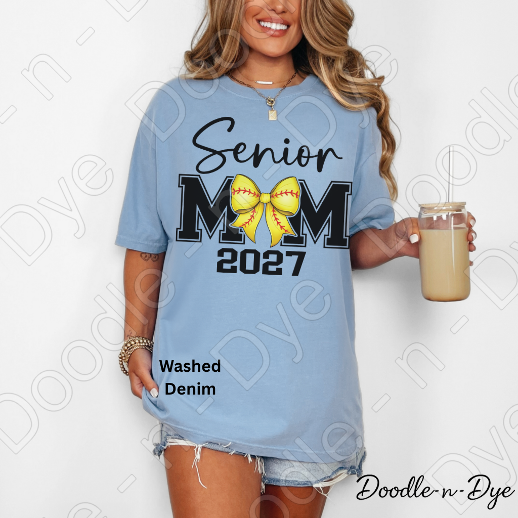 Senior 2027 Mom Comfort Colors Tee, Class of 2027 Mom Shirt, Graduation Mom T-Shirt