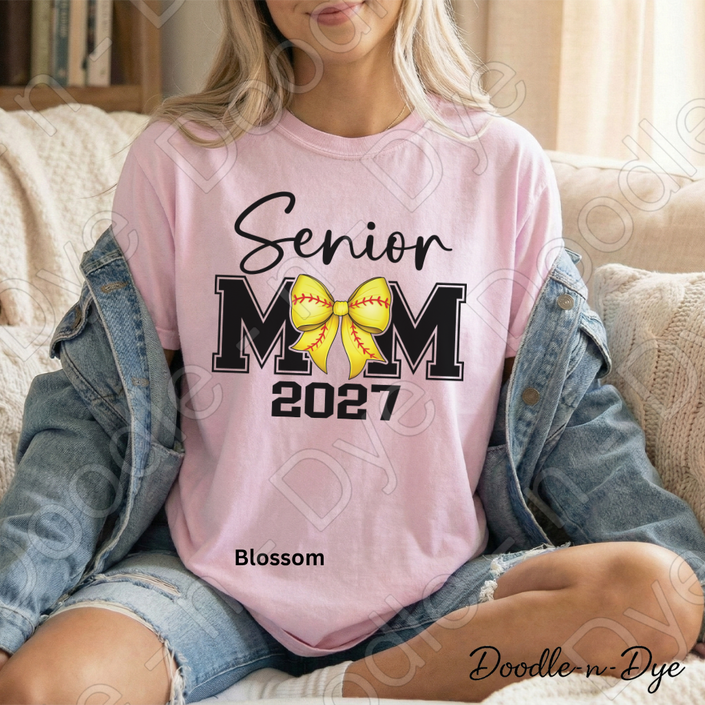 Senior 2027 Mom Comfort Colors Tee, Class of 2027 Mom Shirt, Graduation Mom T-Shirt